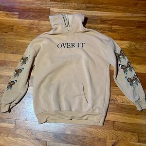 Fluffy aesthetic hoodie, cotton feel inside of it, butterfly design on sleeves:)